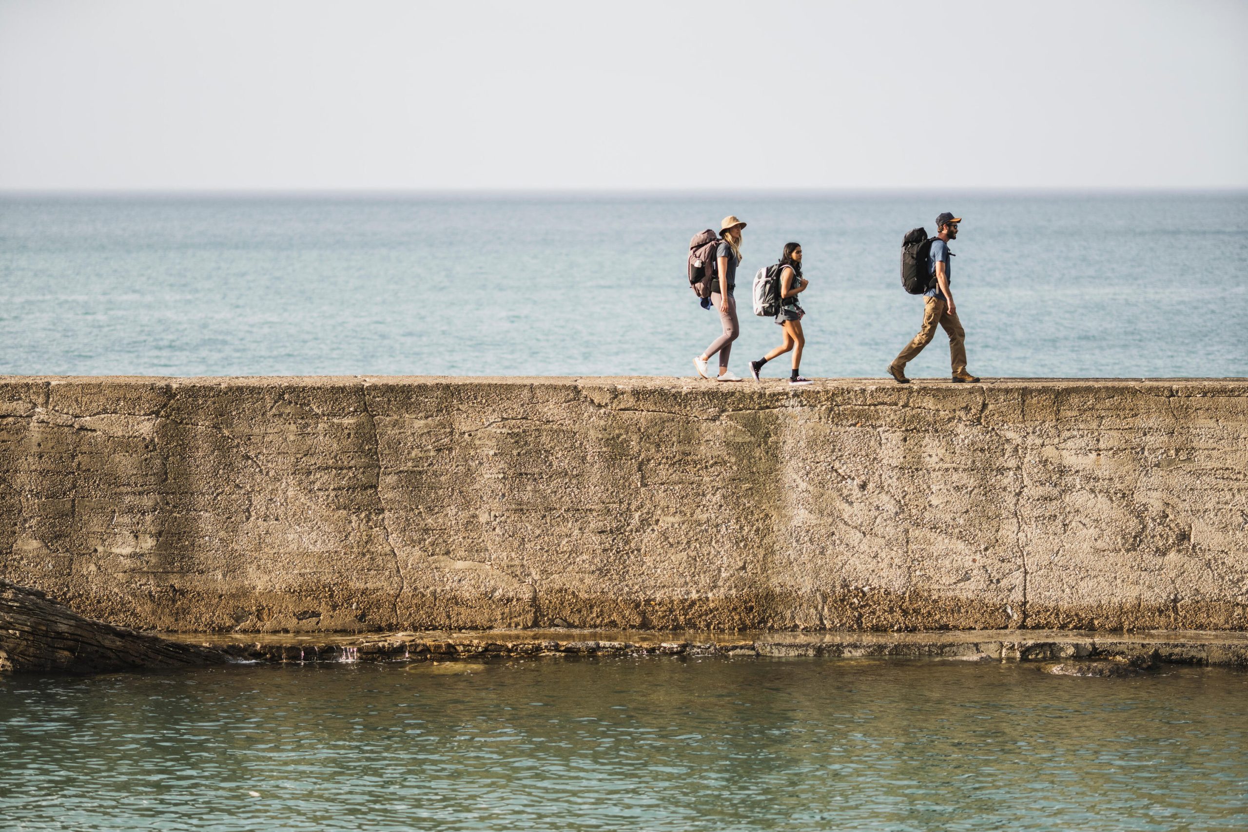 Forclaz Men's Travel 900 50+6 L Backpacking Pack - Image 16