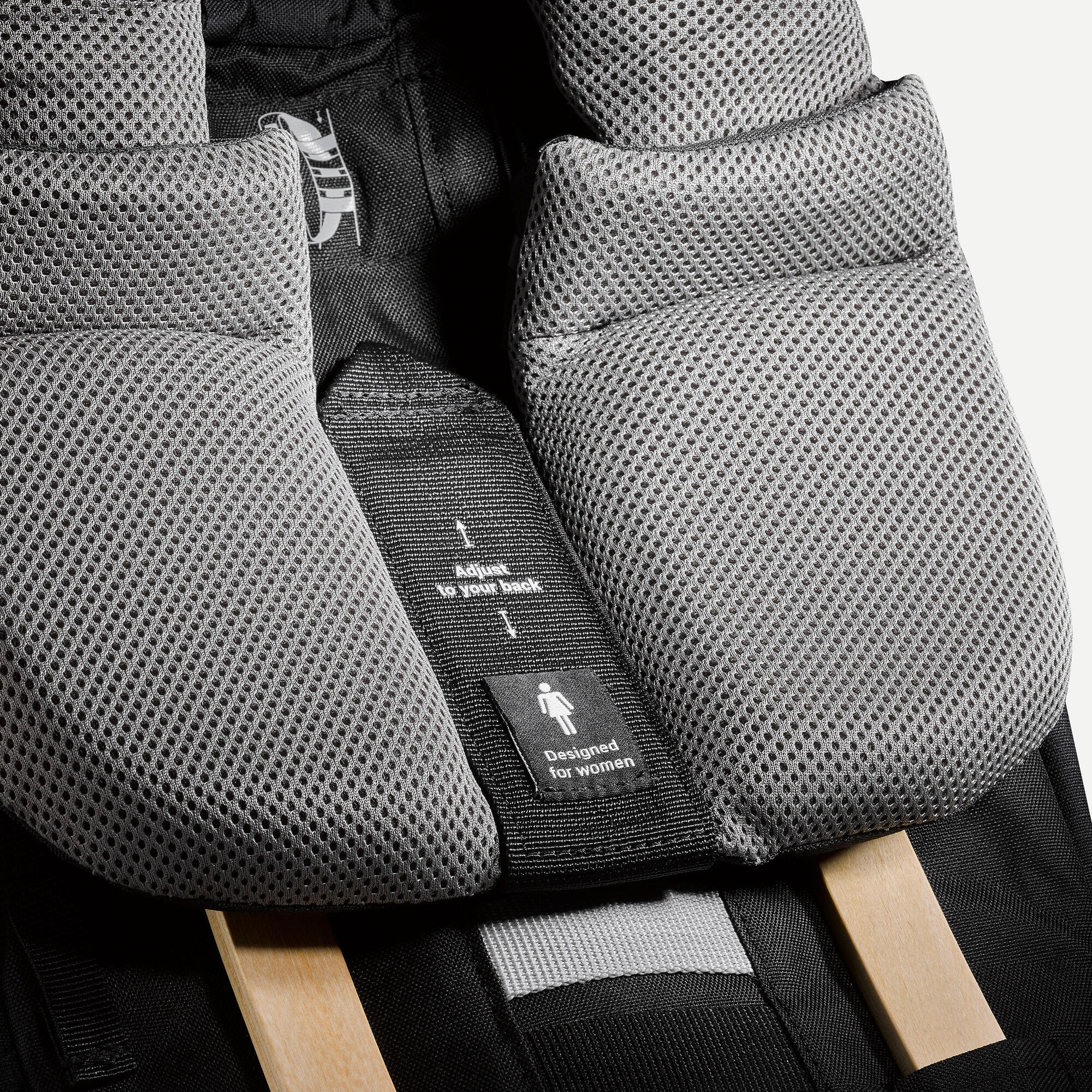 Simond Women's MT900 Symbium2 50+10 L Backpacking Pack - Image 9