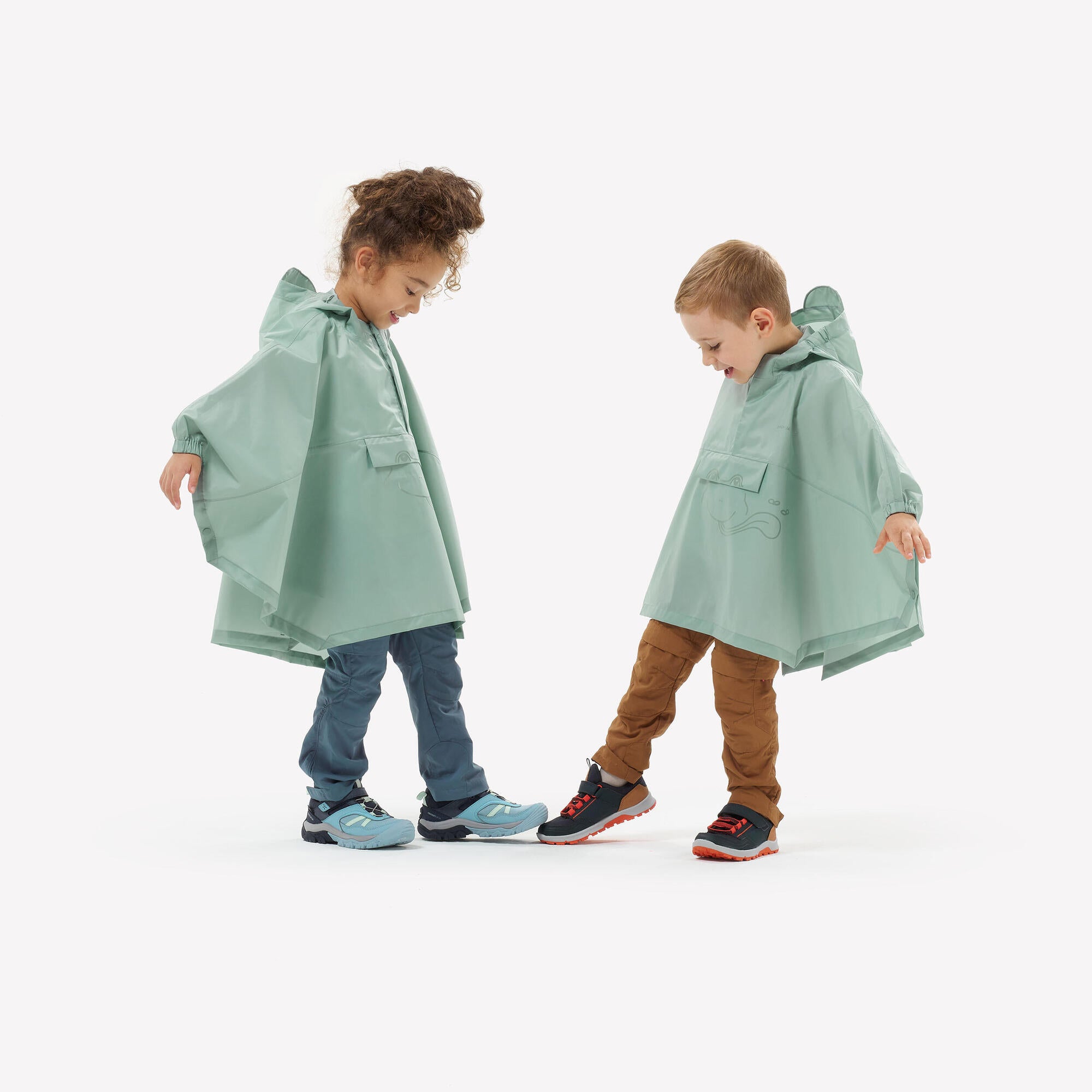 Quechua Kids' MH100 Rain Poncho ?C Ages 2?C6 - Image 9