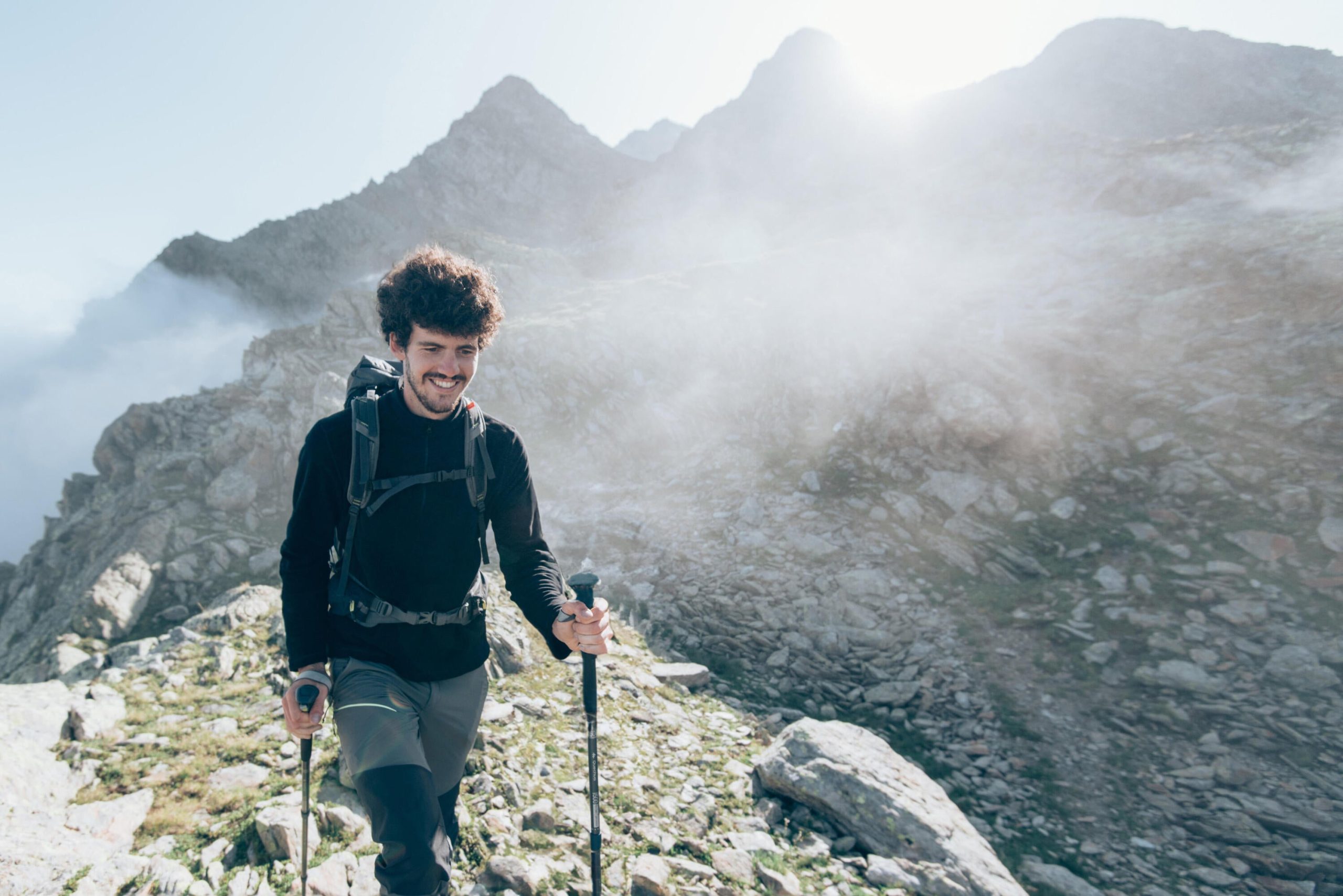 Quechua Men's MH100 Hiking Fleece - Image 11